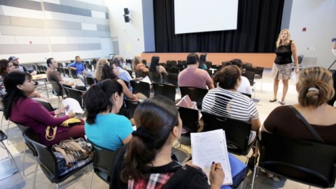 Copias del memorando del jefe del LAPD se distribuyeron en un foro sobre los cambios en la incautación de coches.