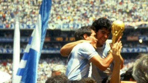 Maradona conquistó la Copa del Mundial de México 86, con la selección de Argentina