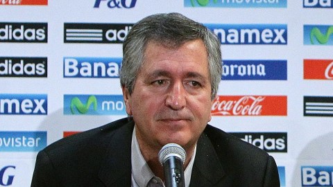 Jorge Vergara hace gala de su peculiar forma de comunicarse.
