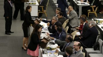 Imagen de un momento de la votación para la elección de los nuevos cinco miembros no permanentes del Consejo de Seguridad, en Naciones Unidas.