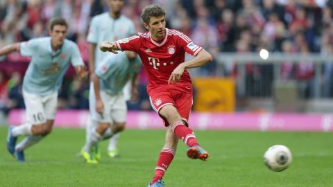 Thomas Müller anotó de penal para sentenciar al Mainz 05.
