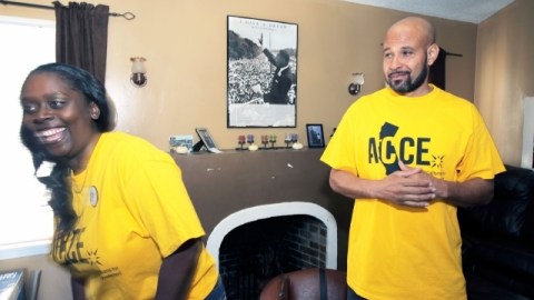 El caso de la familia Garr ha sido puesto como ejemplo para lanzar  una línea telefónica de ayuda.