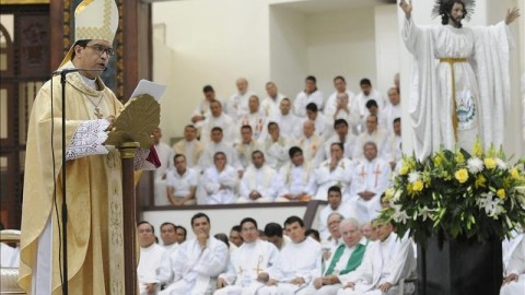 El arzobispo de San Salvador, José Luis Escobar Alas dijo que los documentos serán protegidos por especialistas.