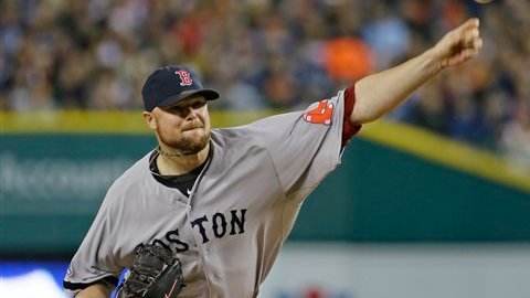Jon Lester acumula dos triunfos y una derrota como abridor en la postemporada.