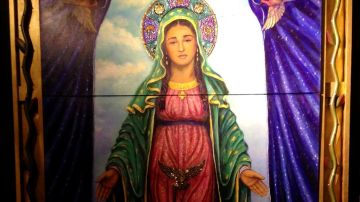 Una Virgen de Guadalupe con el rostro compuesto por las facciones de mujeres desaparecidas en Ciudad Juárez, México, de Diane Kahlo.