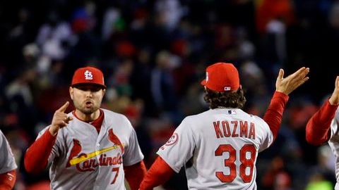 Los Cardenales aprovecharon los errores de los Medias Rojas en la fatídica séptima entrada.