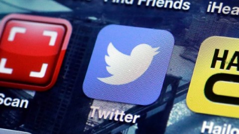 La oferta pública inicial de Twitter será mucho más pequeña que la de Facebook, que fue estropeada por fallas técnicas imprevistas.