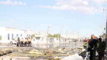 La explosión se originó en una de las calderas de la fábrica Dulces Blueberry, en Ciudad Juárez, cuando unos 300 empleados se hallaban en el lugar.