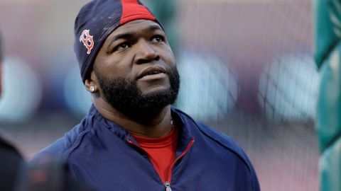 David Ortiz se prepara para una práctica de bateo el 25 de octubre 2013, en St. Louis.