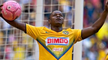 El ecuatoriano Narciso Mina consiguió el tercer gol para las Águilas, por la vía del penal