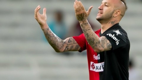 Vicente Matías Vuoso consiguió el tercer gol para el Atlas, al minuto 80