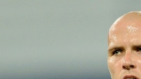 Michael Bradley dio la victoria a la Roma.