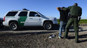 Políticos de Texas declararon que uno de los problemas que enfrentan las ciudades fronterizas es el aumento de miembros de los carteles que ingresan al país para escapar de las autoridades mexicanas o simplemente para operar desde Estados Unidos bajo la clandestinidad.