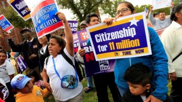 Congresistas trabajan en cuatro propuestas de inmigración que podrían no tener futuro, ya que no son apoyadas por demócratas.