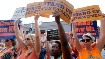 La ley sobre el aborto ha provocado airadas protestas en varias partes del estado de Texas.