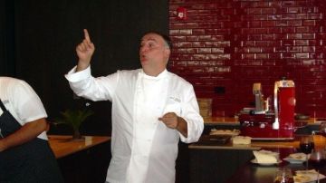 El chef español José Andrés se ha destacado en el mundo empresarial por su cadena de bares y restaurantes en Washington.