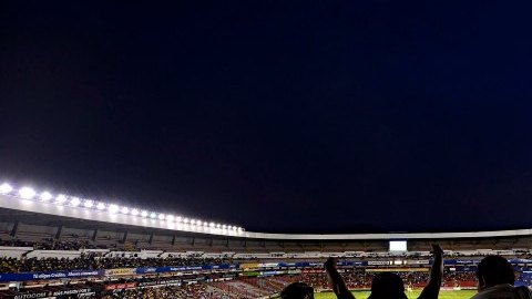 El estadio Corregidora de Querétaro registra una regular entrada