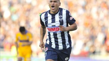 En la imagen, el jugador de Monterrey Humberto Suazo.