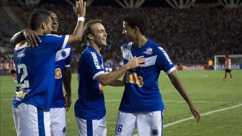 En la imagen, jugadores de Cruzeiro.