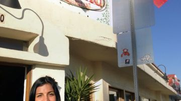 Maribel Áviles trabaja en el restaurante El Ranchito, uno de los pocos negocios latinos en la ciudad.