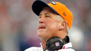 El head coach de los Broncos de Denver John Fox ya fue operado a corazón abierto.