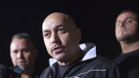 Lupillo aseguró que hacerlo en la Arena de Monterrey es una falta de respeto a Jenni porque fue allí donde cerró su carrera.