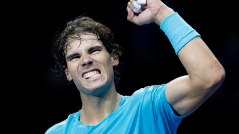 Rafael Nadal da rienda suelta  a su júbilo después de vencer a Ferrer.