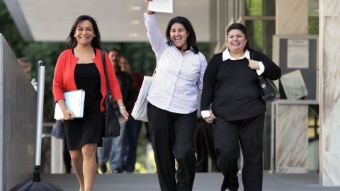 Alma Rosa Nieto (izda.) es una abogada experta en inmigración que próximamente participará en el panel “Inmigración, Trump y los Hispanos” de Telemundo.