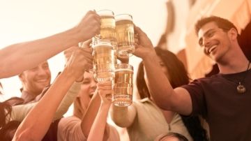 En Puerto Rico, la edad mínima para consumir alcohol es 18.