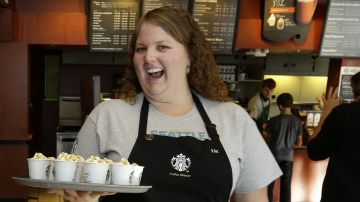 Starbucks dará trabajo a los veteranos en sus cafeterías de todo el país.