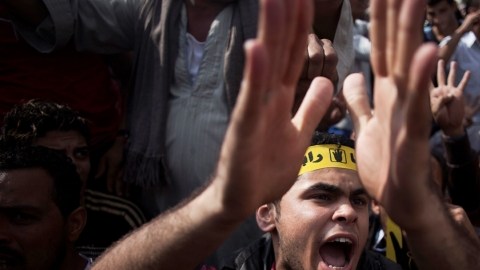 Partidarios del depuesto presidente egipcio Mohammed Morsi,  protestan  en las calles contra el Ejército de Egipto.