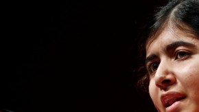 Malala Yousufzai  fue atacada en 2012 por resistirse al Talibán.