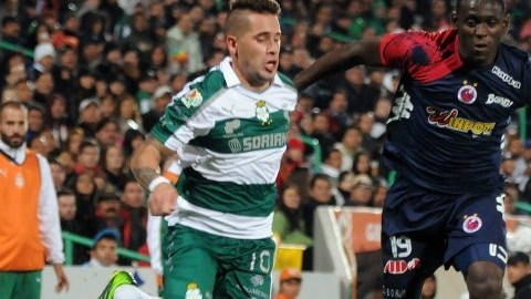 Santos y Veracruz empataron 2-2 en Torreón