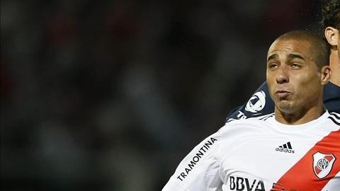 En la imagen, el jugador David Trezeguet. EFE/Archivo