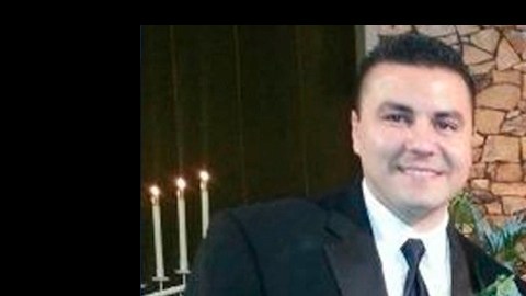 El pastor Daniel Díaz fue baleado mientras hacía un alto en su auto.