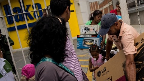 El pasado fin de semana se registraron saqueos en un negocio en la ciudad de Valencia.
