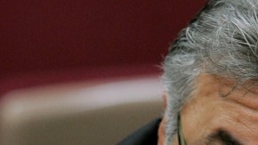 Ron Calderón enfrenta una investigación por parte del FBI.