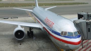 Ninguno de los 156 pasajeros del vuelo 160 de American Airlines sufrió lesión.