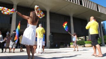 Ayer hubo varias manifestaciones para pedir que el Senado aprobara el matrimonio entre personas del mismo sexo en Hawai.