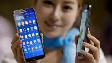 Samsung y Apple están trenzados en encarnizadas batallas legales en su  lucha por la supremacía del  mercado de teléfonos multiusos.