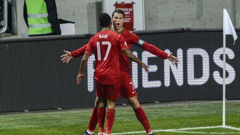 El 'comandante' Cristiano podría hacerse por fin con el balón de oro de la FIFA por esta actuación.