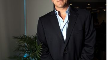 Carlos Hermosillo funge como comentarista en el programa  La Última Palabra, de Fox Sports.