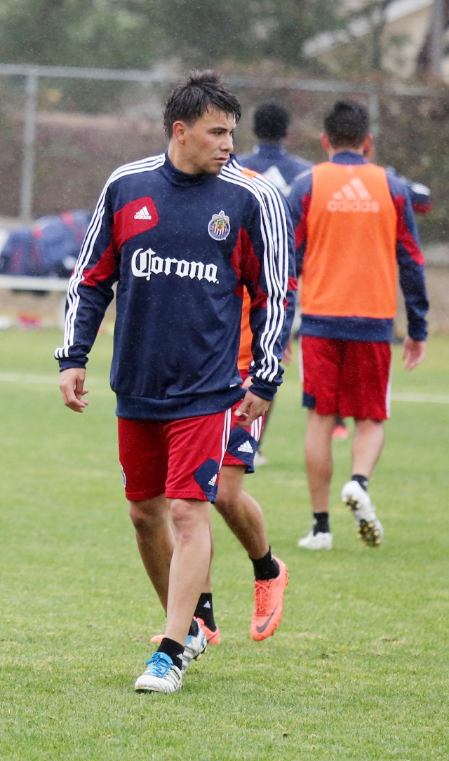 Carlos Álvarez es de los jugadores de la campaña pasada que continuarán en Chivas USA.