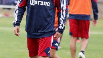 Carlos Álvarez es de los jugadores de la campaña pasada que continuarán en Chivas USA.