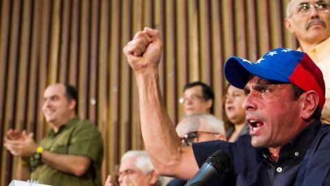 Capriles convocó a una marcha el sábado en Venezuela para protestar contra el gobierno.