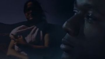 Imagen tomada del  el video de la canción Wake Me Up (Despiértame), del compositor y cantante Aloe Blacc.
