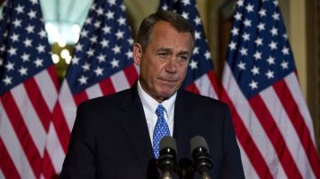 John Boehner envía mensajes contradictorios sobre la reforma migratoria.