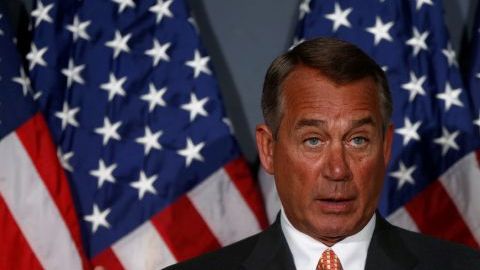 Boehner y su esposa pagarían más de $800 por una cobertura similar a la que reciben actualmente por $433.