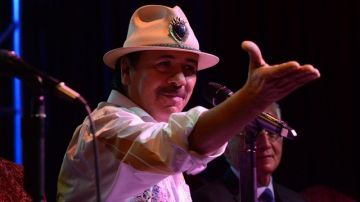 El músico mexicano anunció el lanzamiento de su álbum durante los Latin Grammy en el House of Blues de Las Vegas.