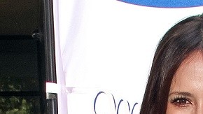 La pareja también celebra su boda. Se casaron discretamente hace poco.